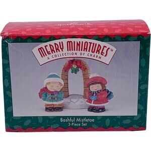 1996 Hallmark Merry Miniatures Bashful Mistletoe Premiere Event Ornament Set